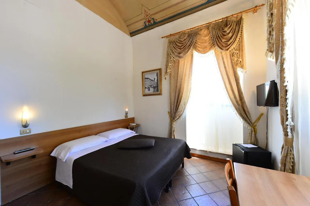 **  Hotel Iris Perugia Italy